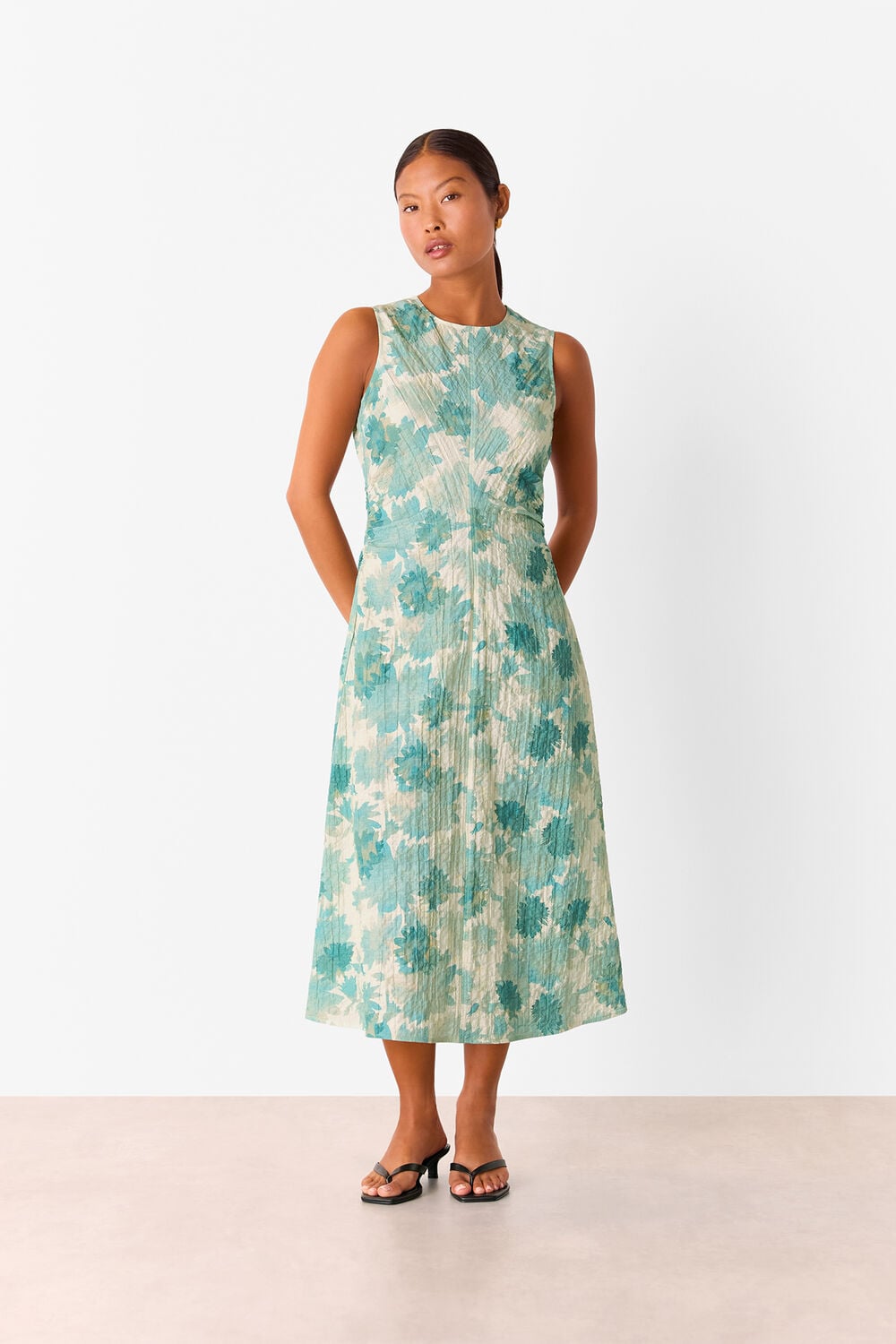Blue Petite Floral Textured Midi Dress
