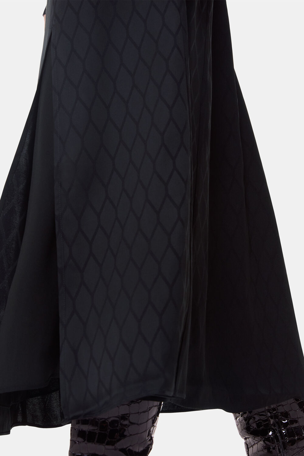 Diamond Jacquard Midi Skirt