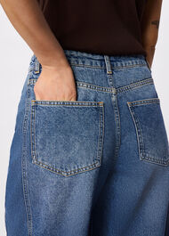 Authentic Raw Hem Barrel Jean