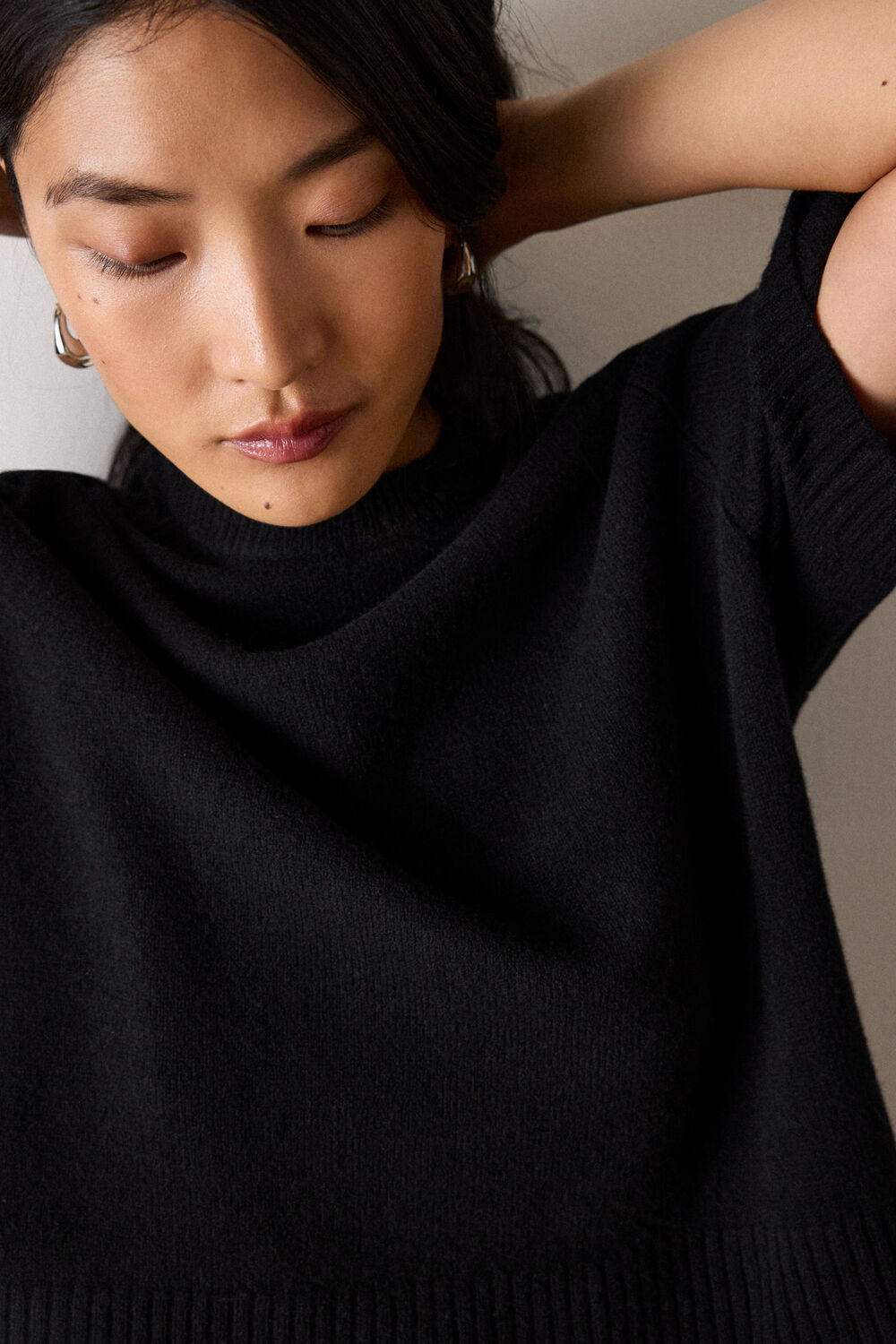 Black Wool Knitted Tee