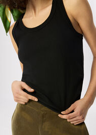Ultimate Ribbed Scoop Vest