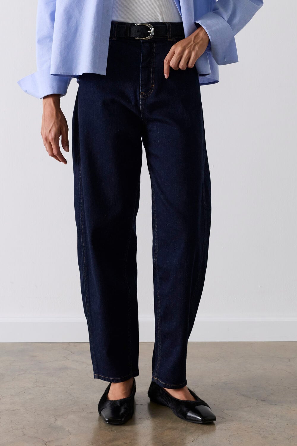 Dark Denim Stretch Barrel Leg Jean