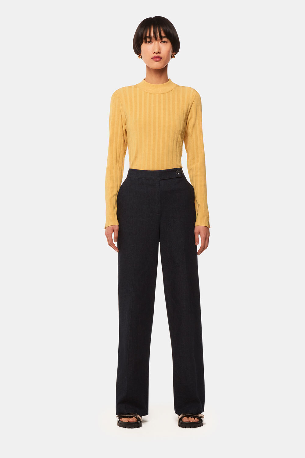 Ribbed Detail Crew Neck Knit