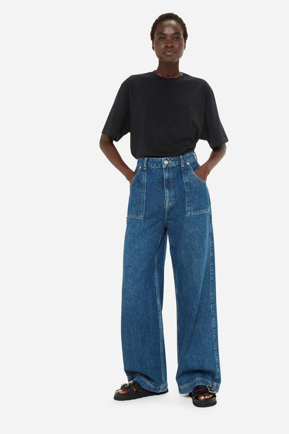 Relaxed Tee