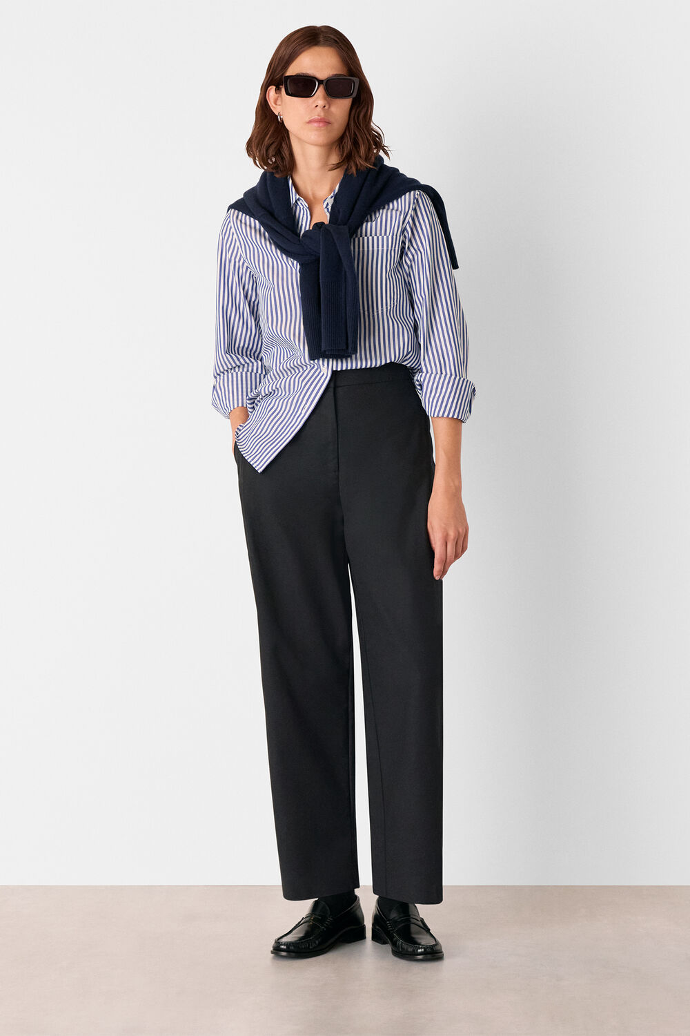 Side Pleat Tapered Trouser