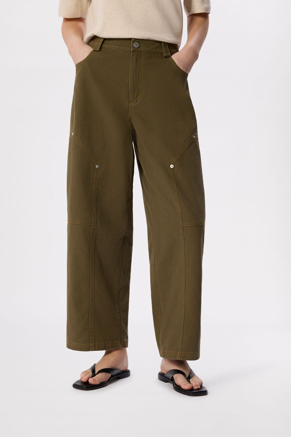 Khaki Barrel Mid Rise Trouser