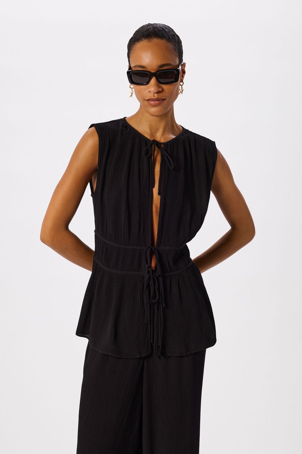 Black Tie Front Beach Top