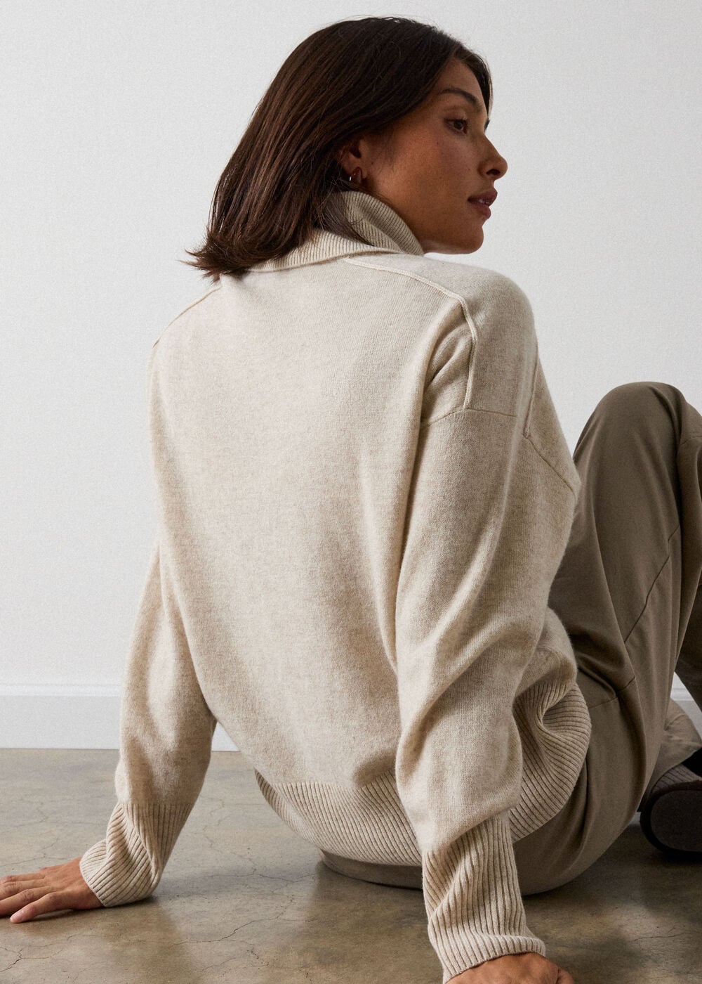 Cashmere Seam Roll Neck Knit