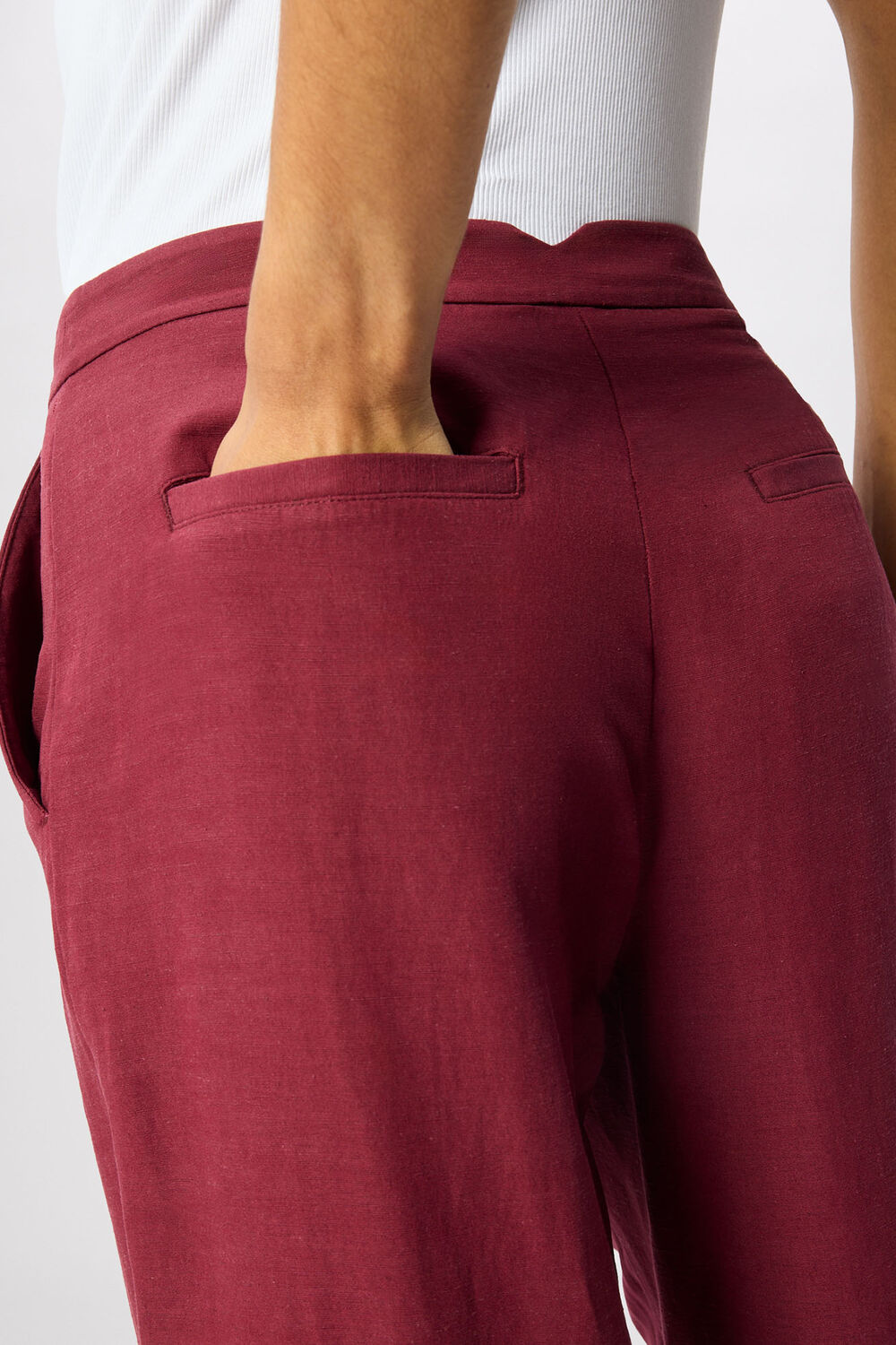 Burgundy Petite Linen Blend Pintuck Trouser