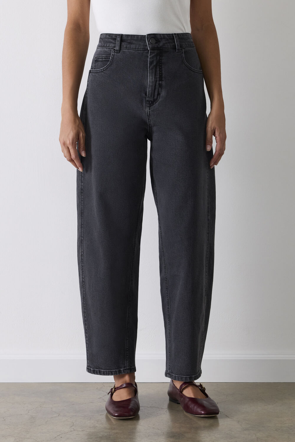Grey Stretch Barrel Leg Jean