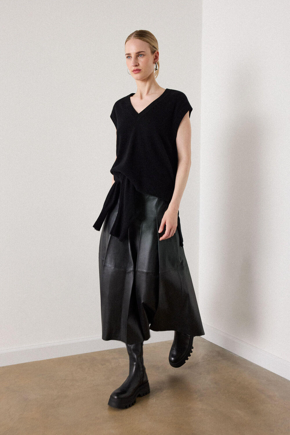 Black Cashmere V Neck Sweater Vest