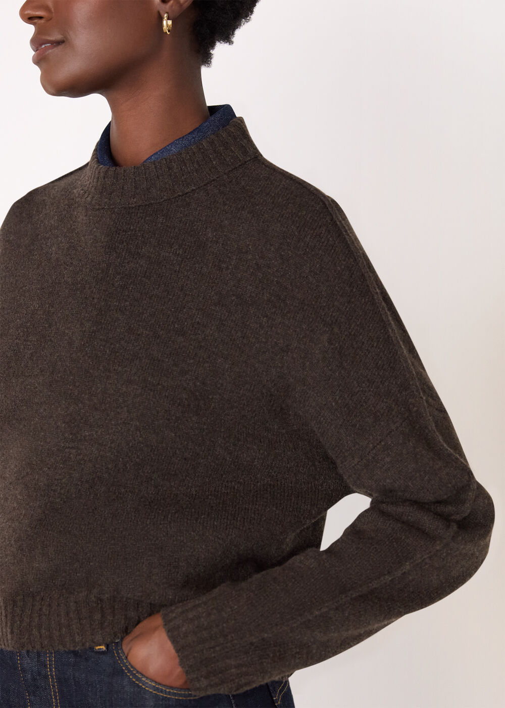 Wool Curved Hem Knit