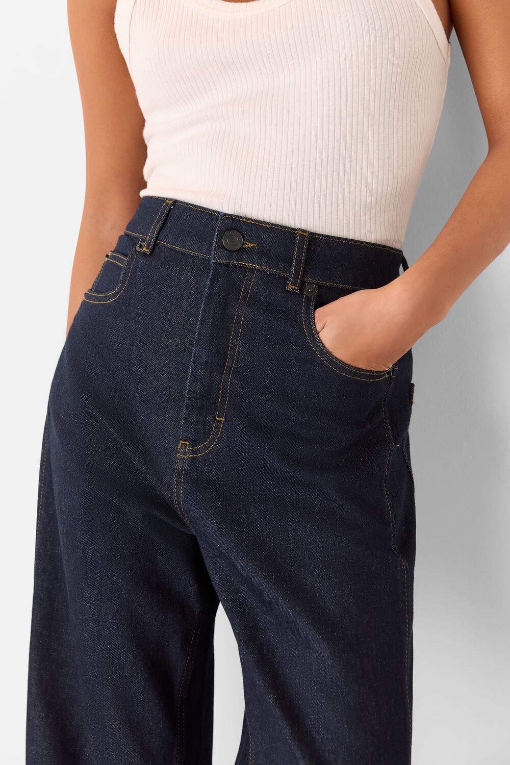 Petite Stretch Barrel Leg Jean