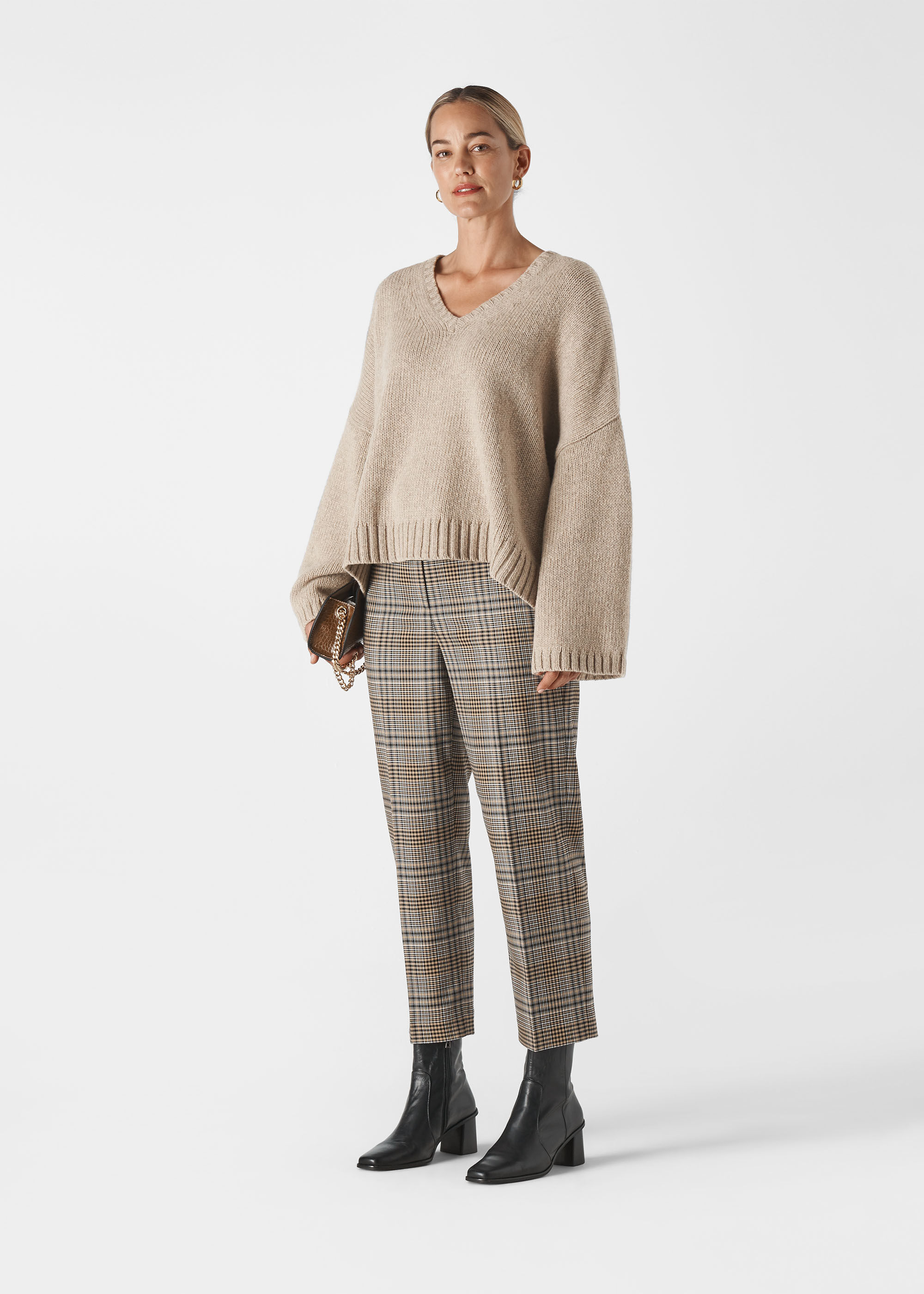 V neck wool jumper on sale