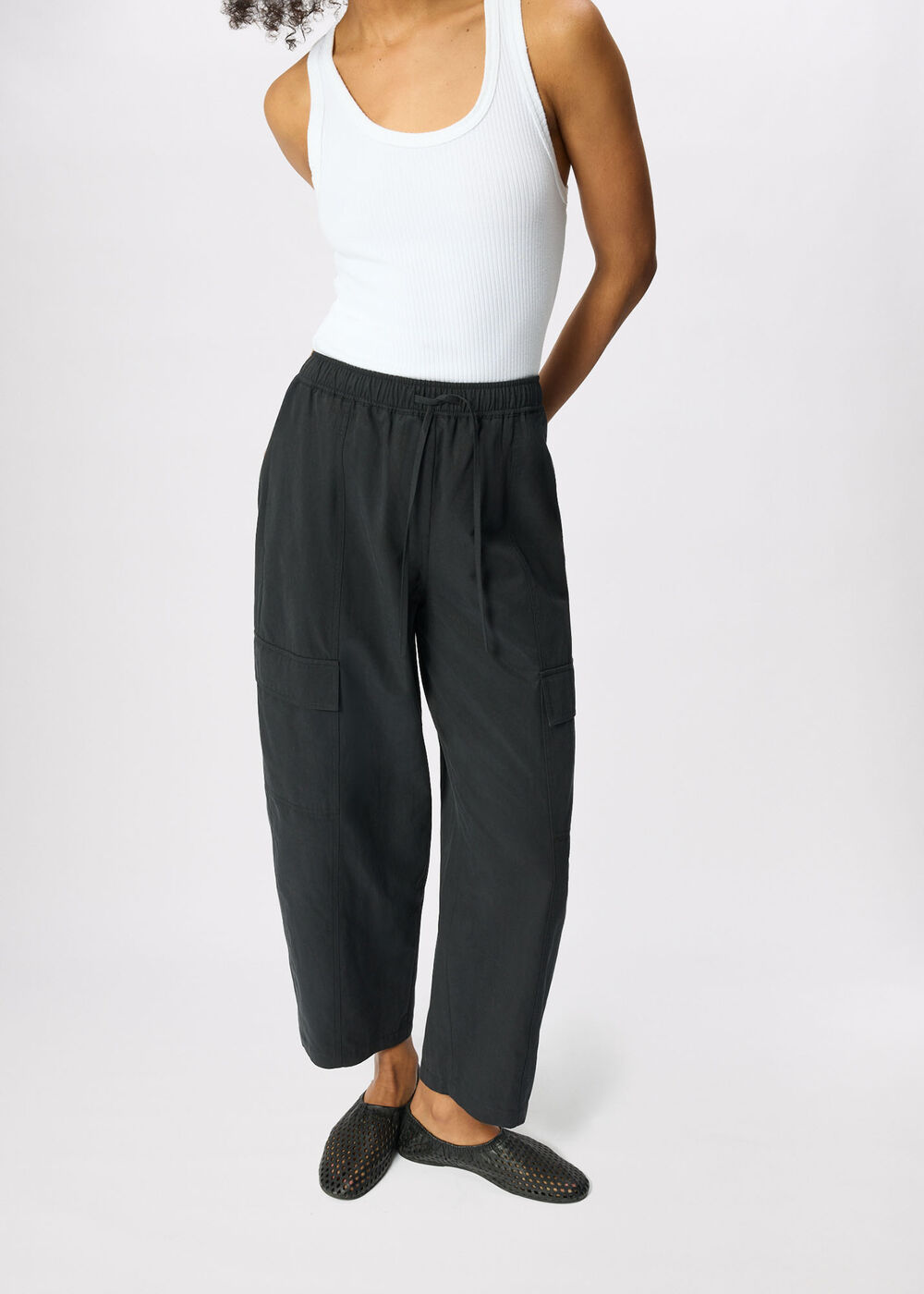 Utility Cotton Barrel Trouser