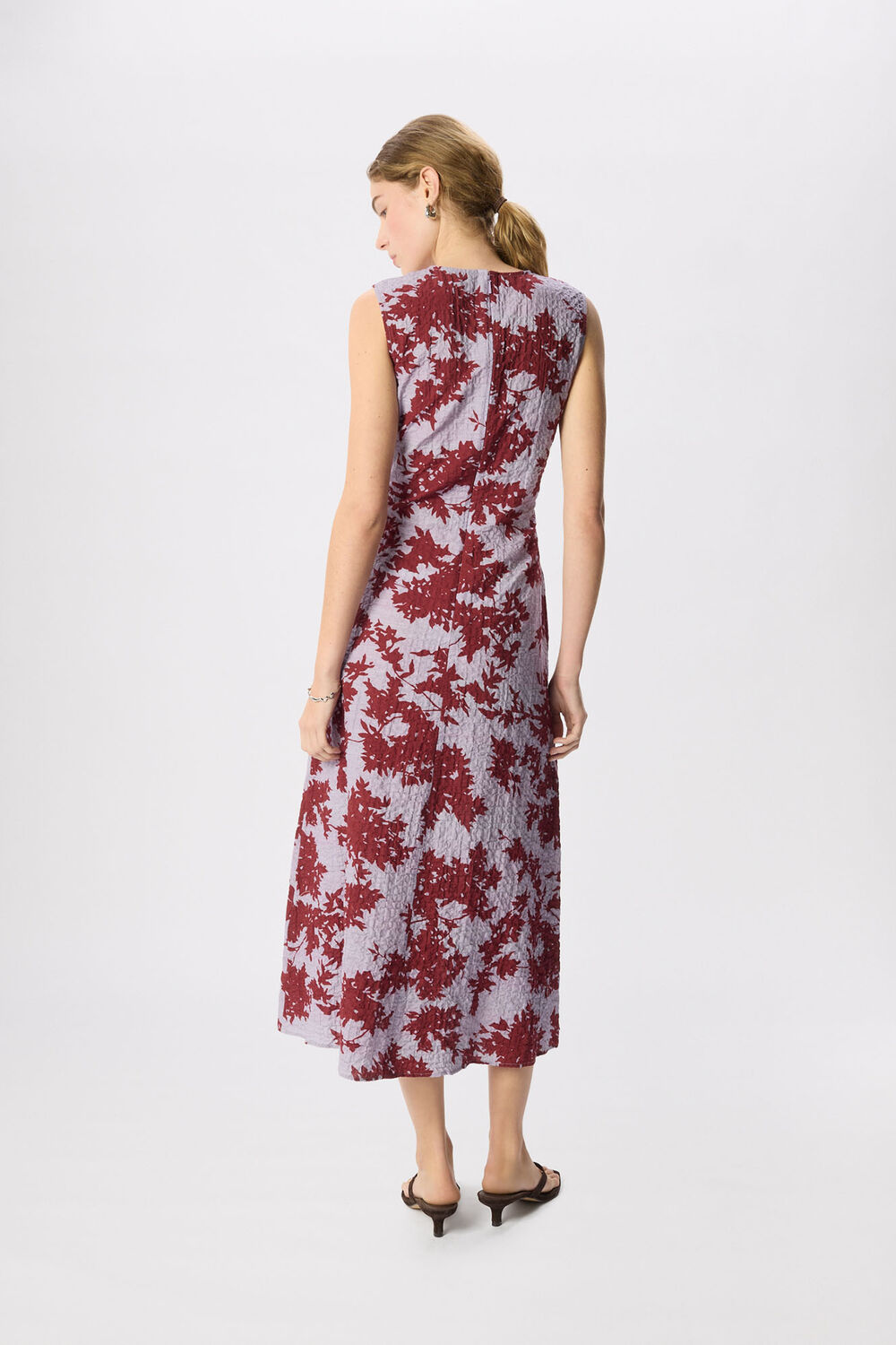 Purple Floral Print Textured Sleeveless Midi Dress
