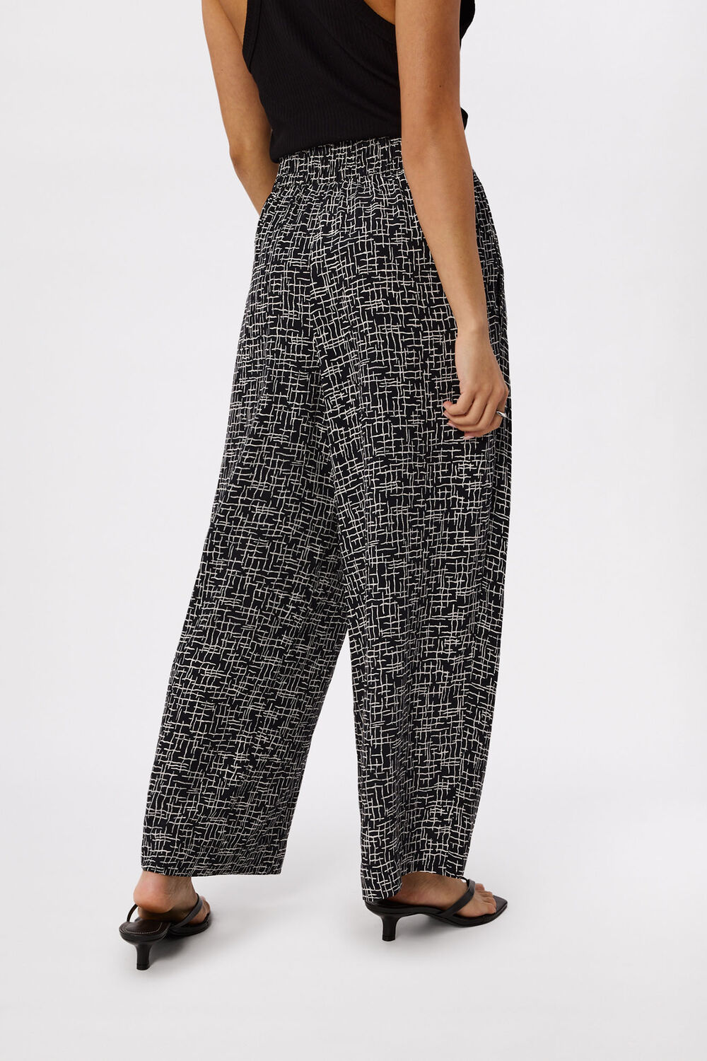 Petite Woven Grid Crop Trouser