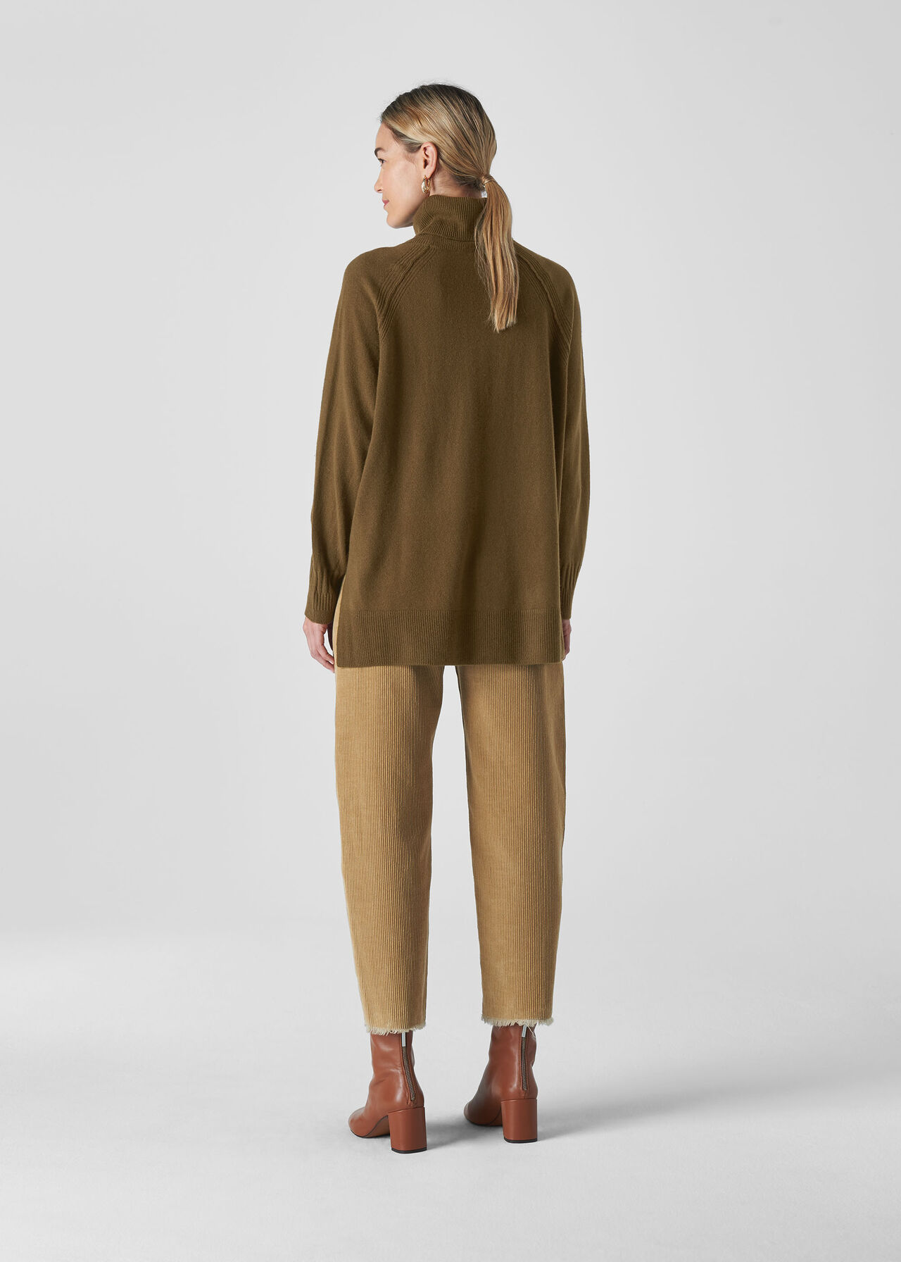 Cashmere Roll Neck Sweater Olive