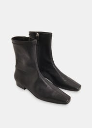 Square Toe Flat Sock Boot