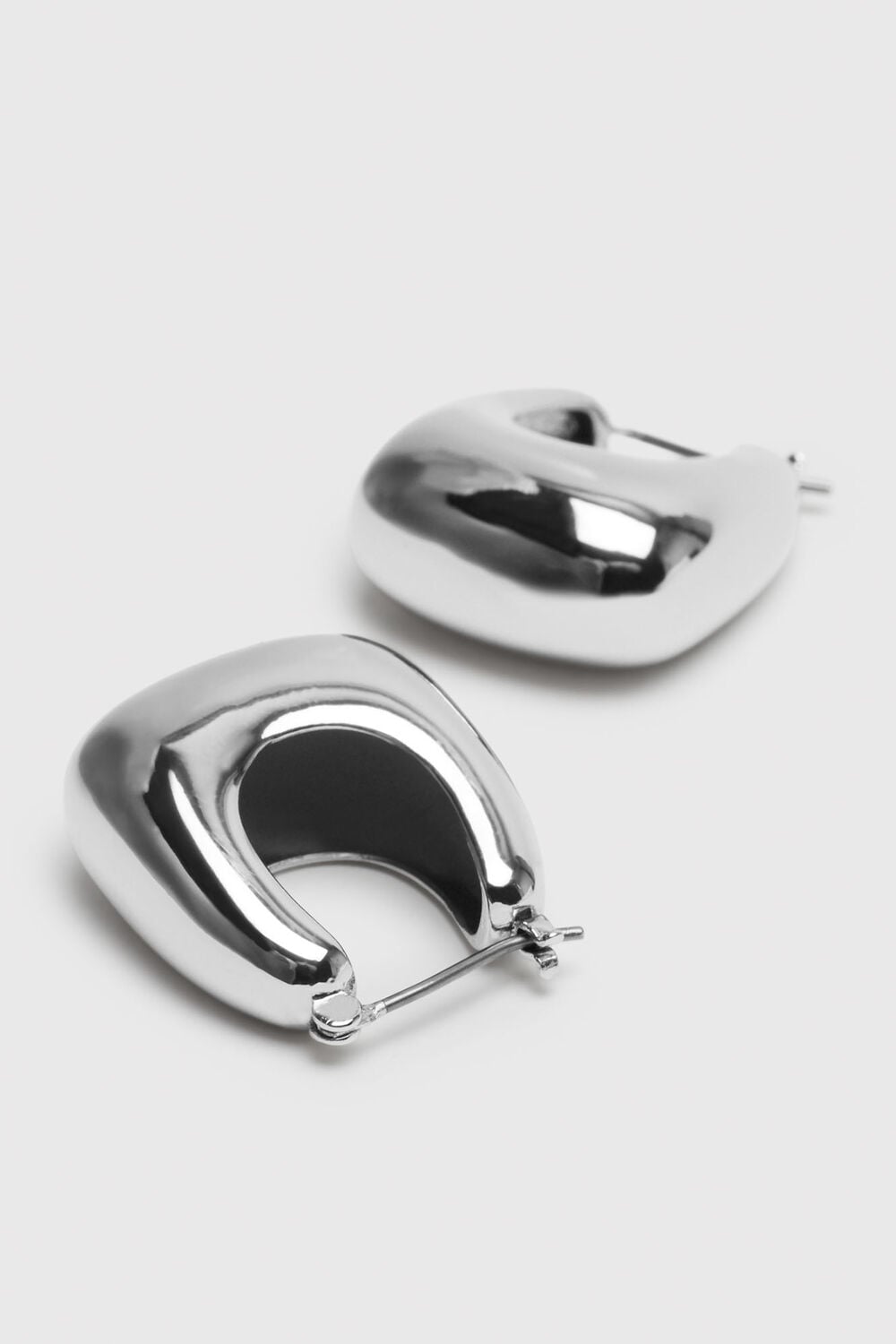 Chunky Curved Square Earring