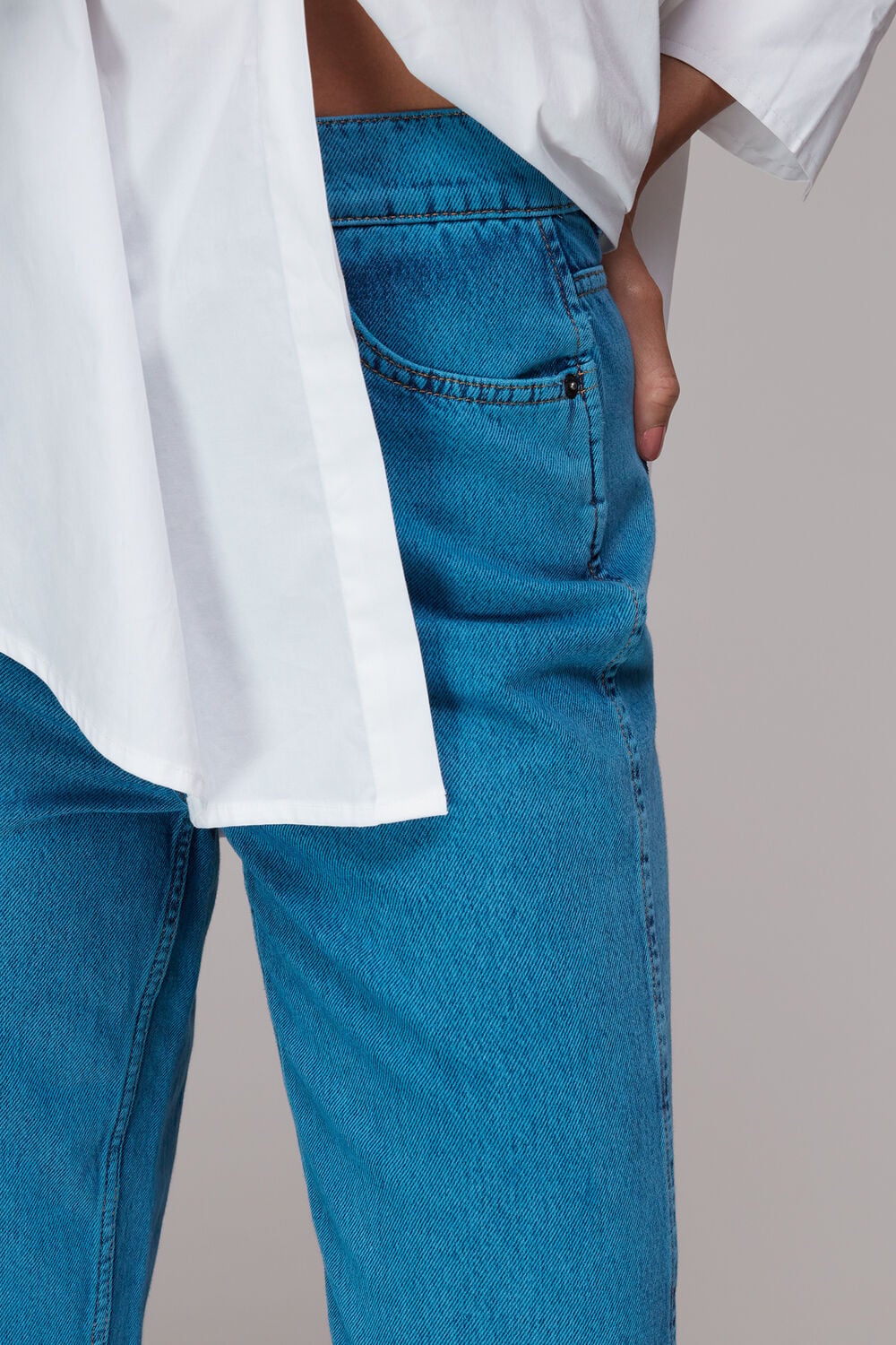 Blue Barrel Leg Authentic Jean