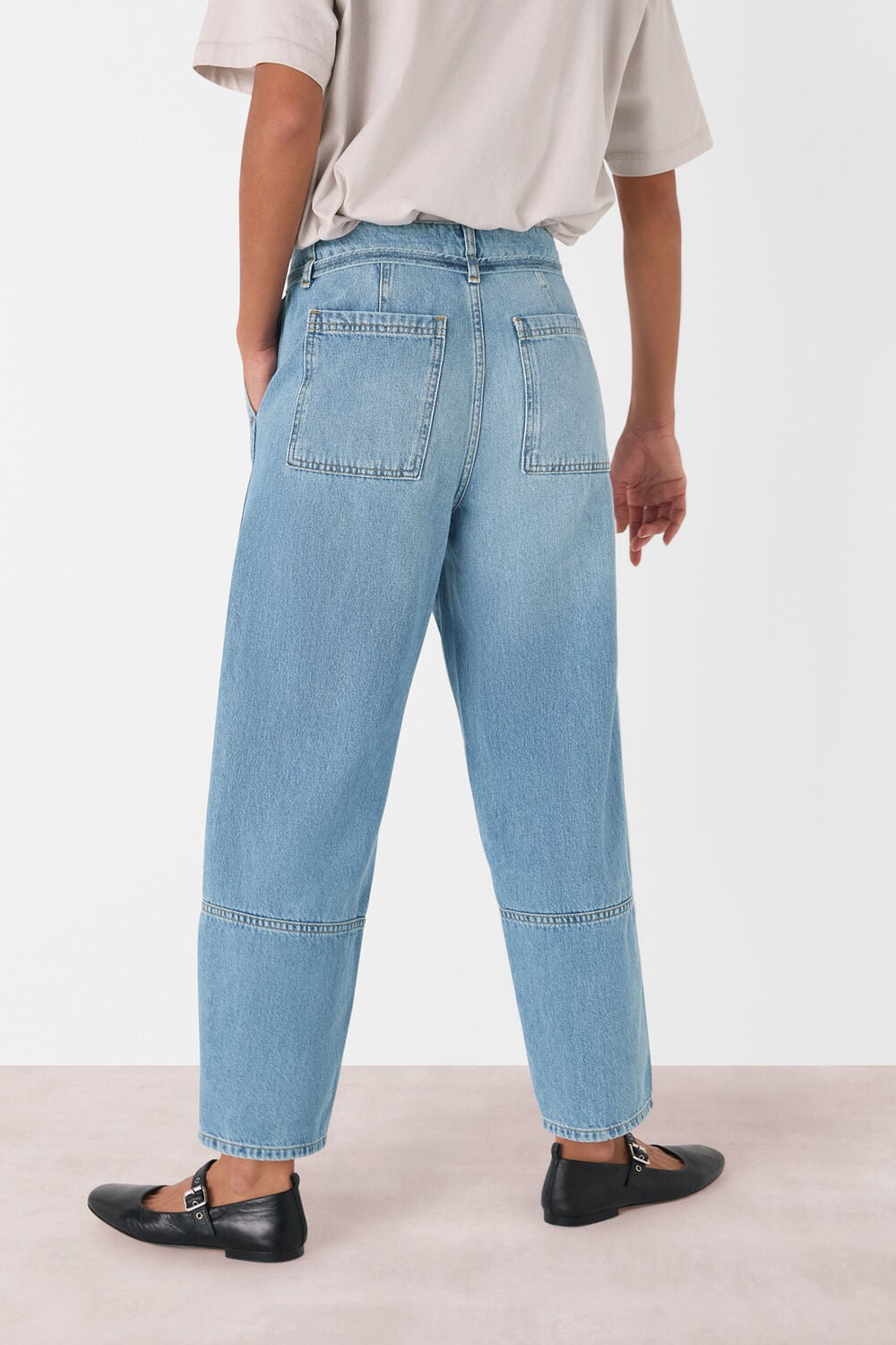 Light Wash Tie Waist Barrel Leg Jean