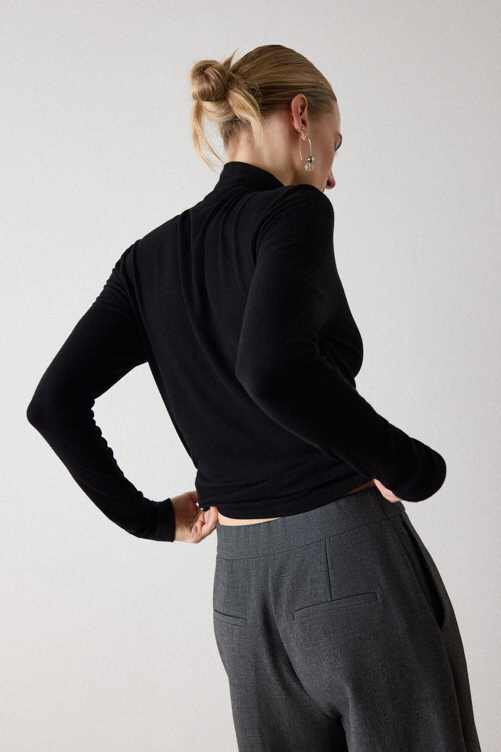 Black Essential Ribbed Turtleneck