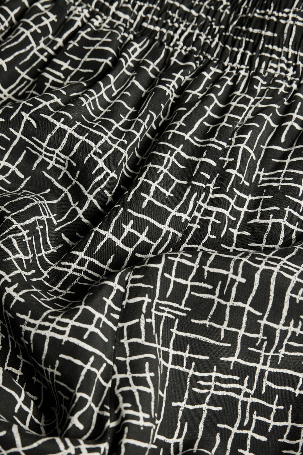 Black Woven Grid Crop Trouser
