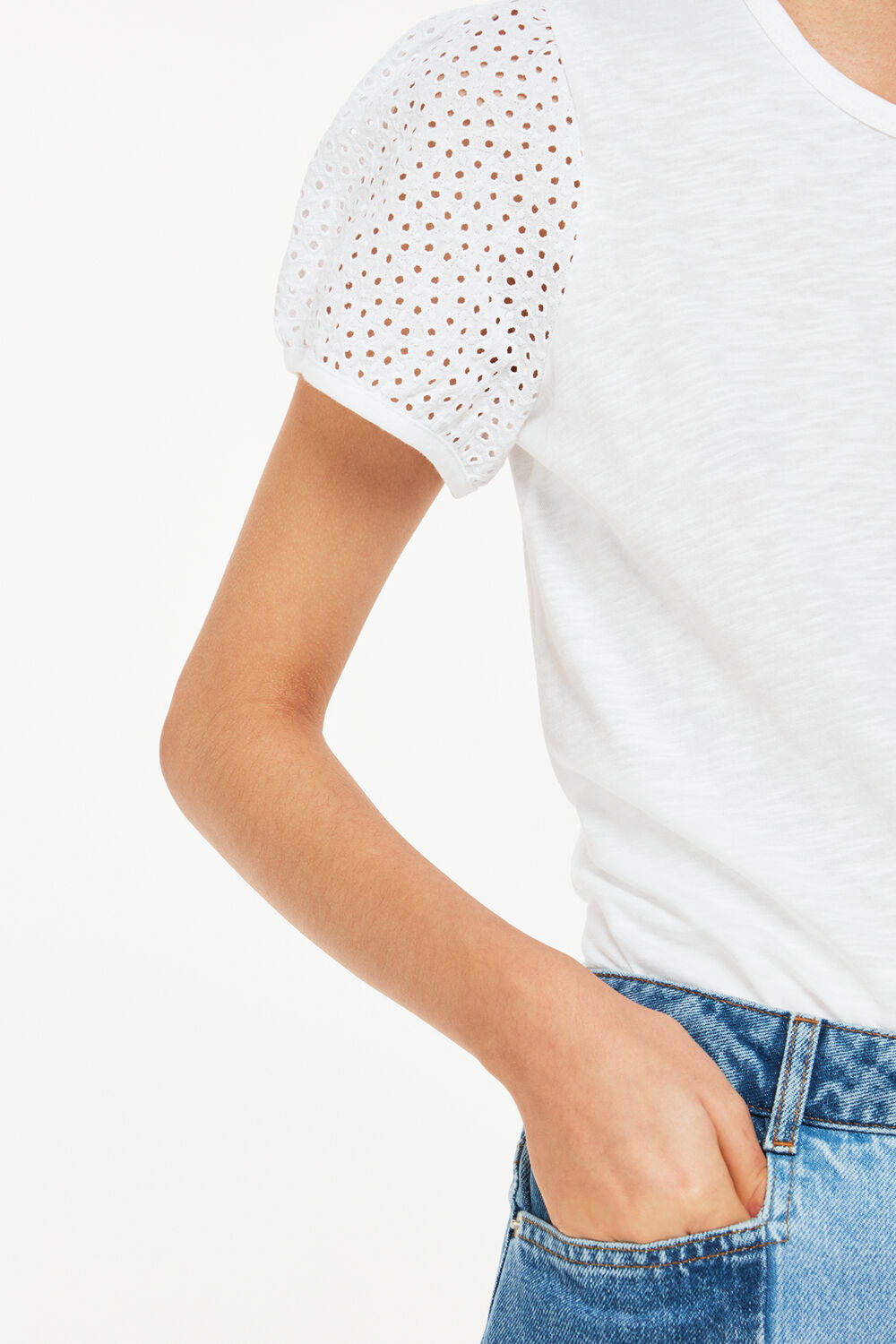 Broderie Puff Sleeve T-Shirt