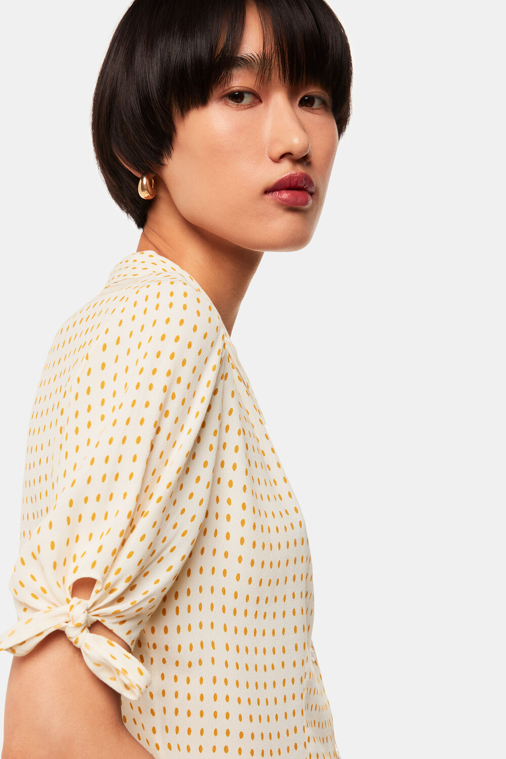 Oval Spot Tie Sleeve Shirt