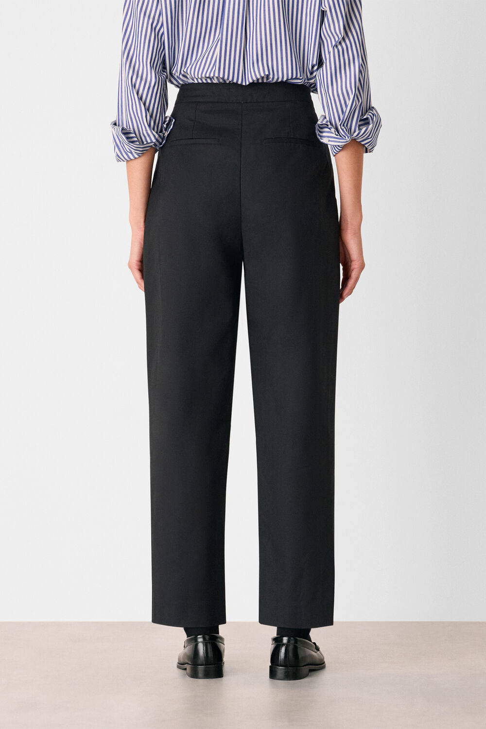 Side Pleat Tapered Trouser