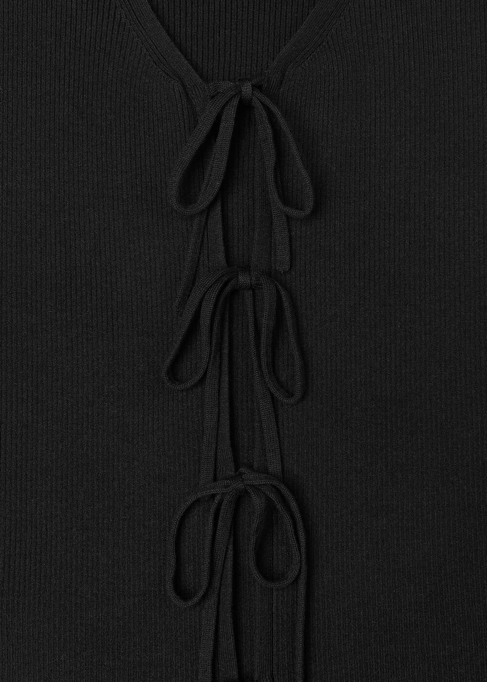 Tie Front Detail Tank