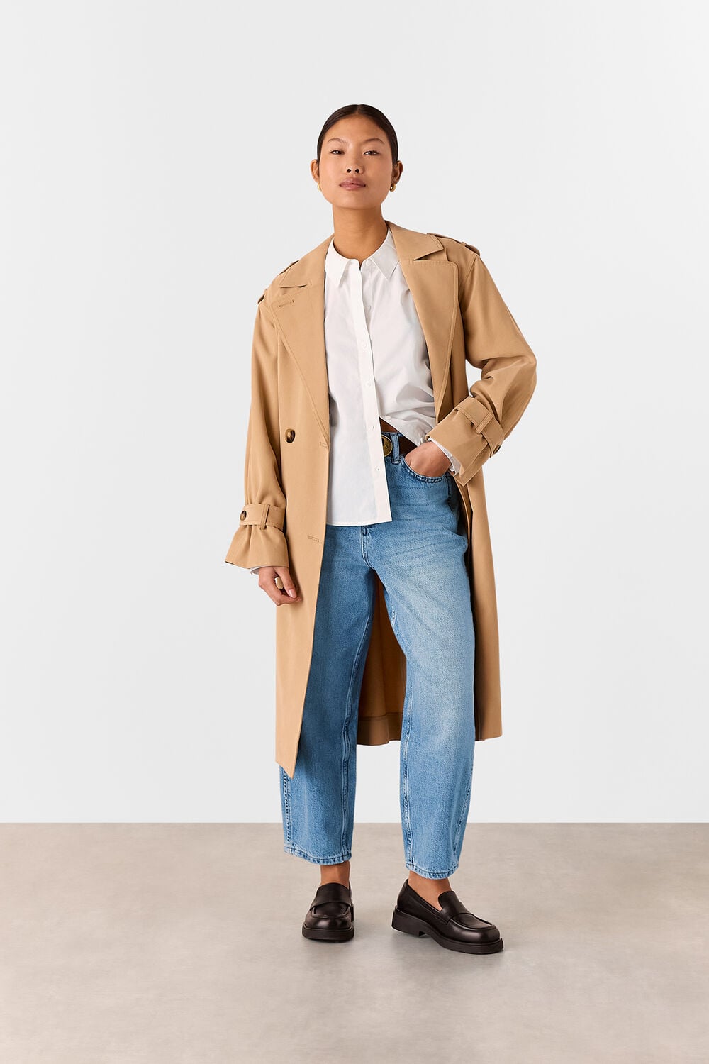 Petite Authentic Barrel Leg Jean