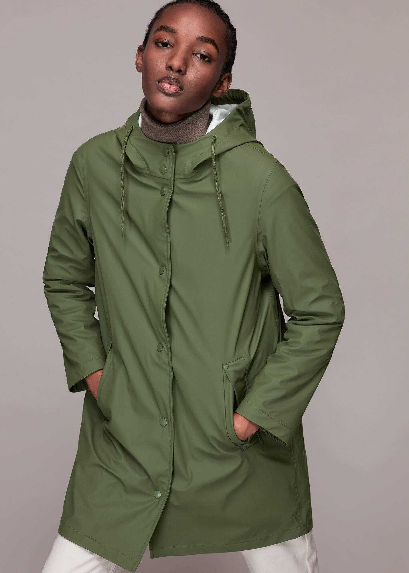 Water resistant outlet mac jacket