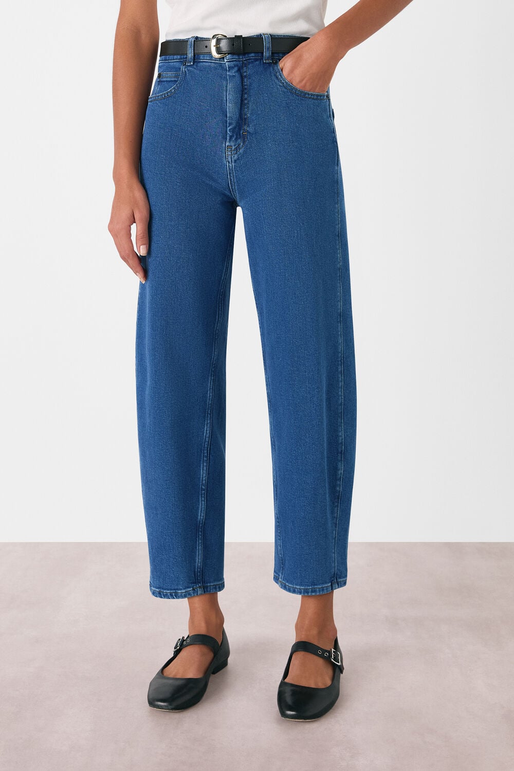 Denim Stretch Barrel Leg Jean