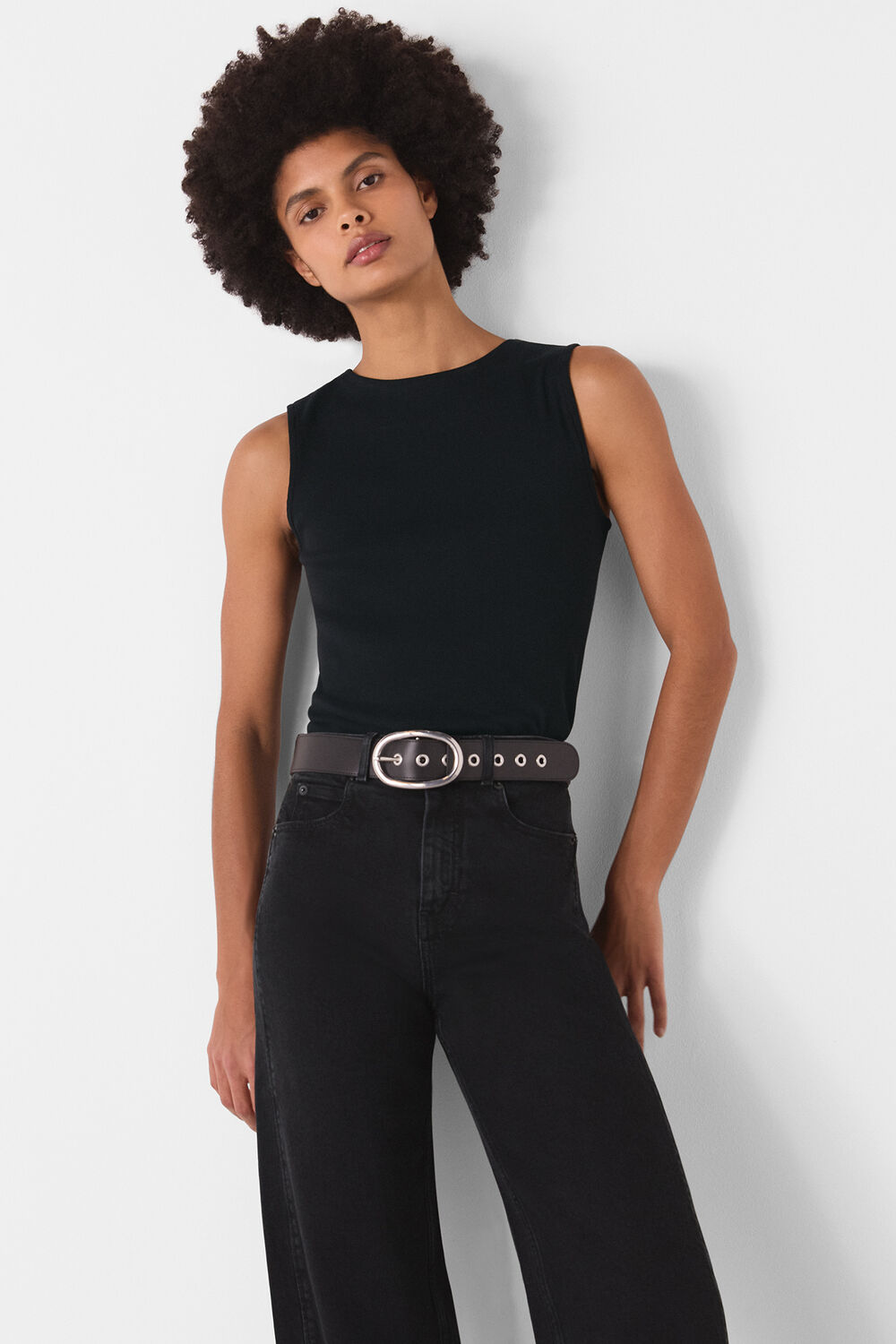 Black Stretch Barrel Leg Jean
