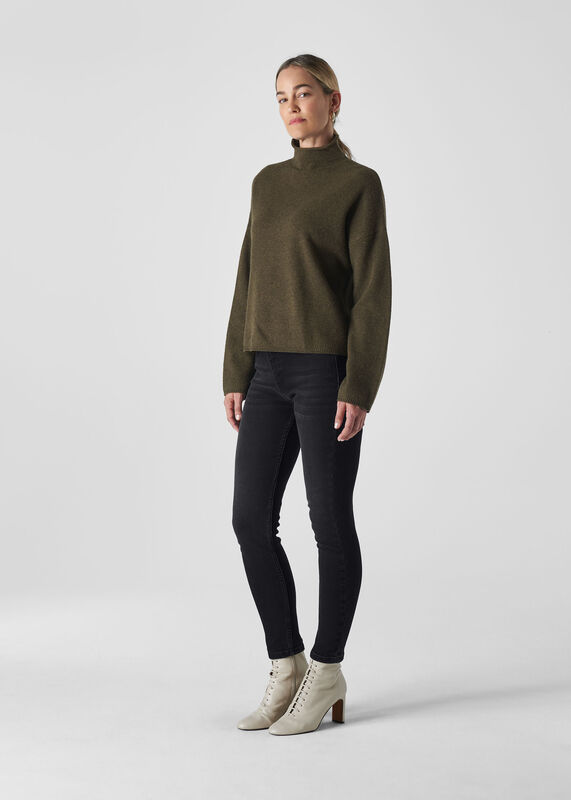 Black Stretch Sculpt Skinny Jean