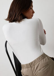 Essential Ribbed Crew