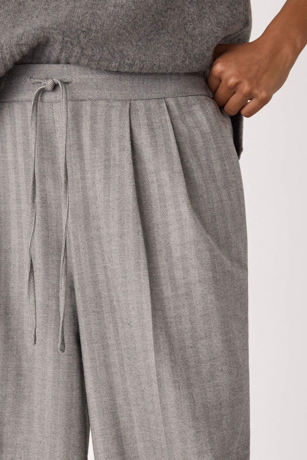 Petite Herringbone Wide Leg Trouser