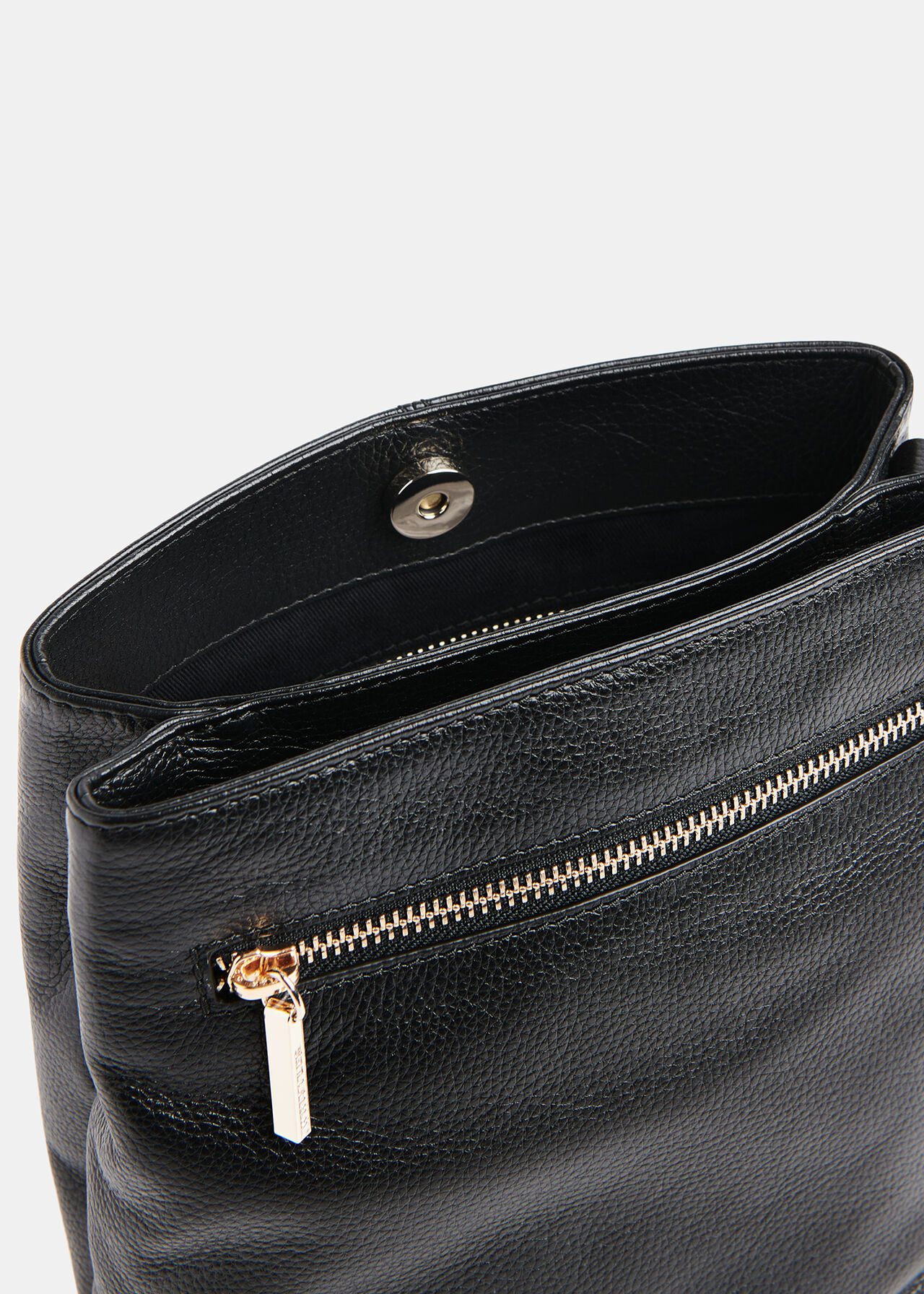 Dion Bucket Bag