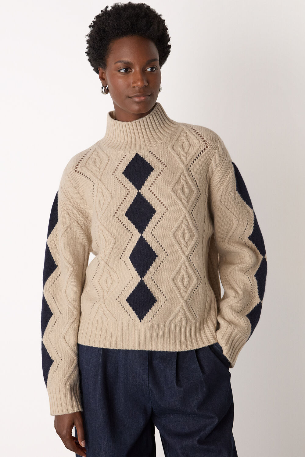Diamond Cable Wool Detail Knit
