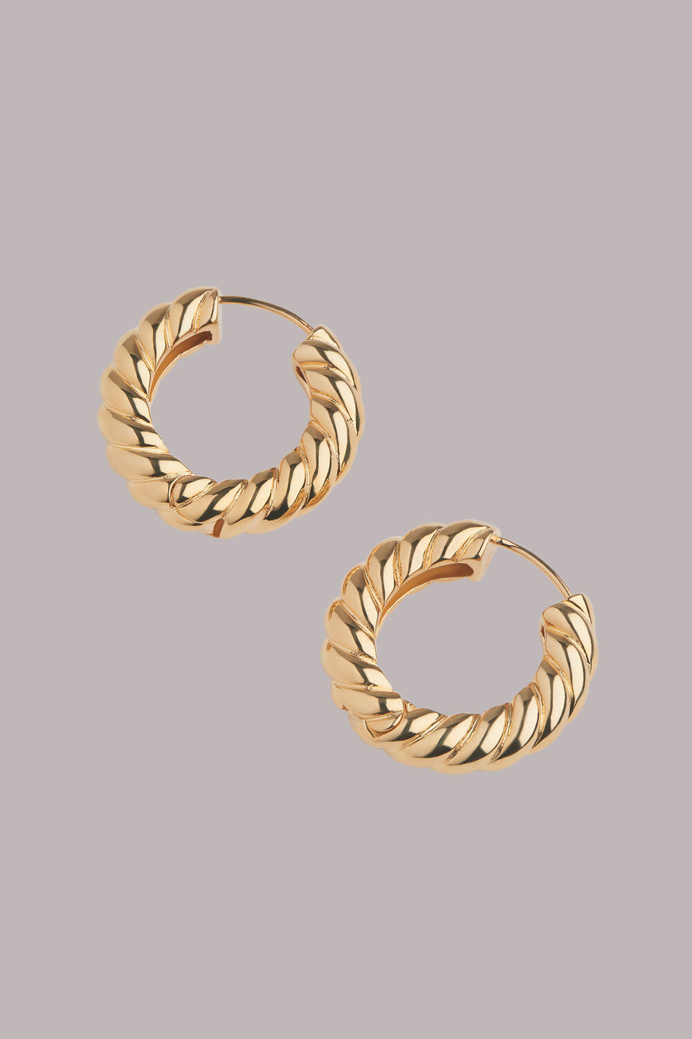 Large Twisted Hoop