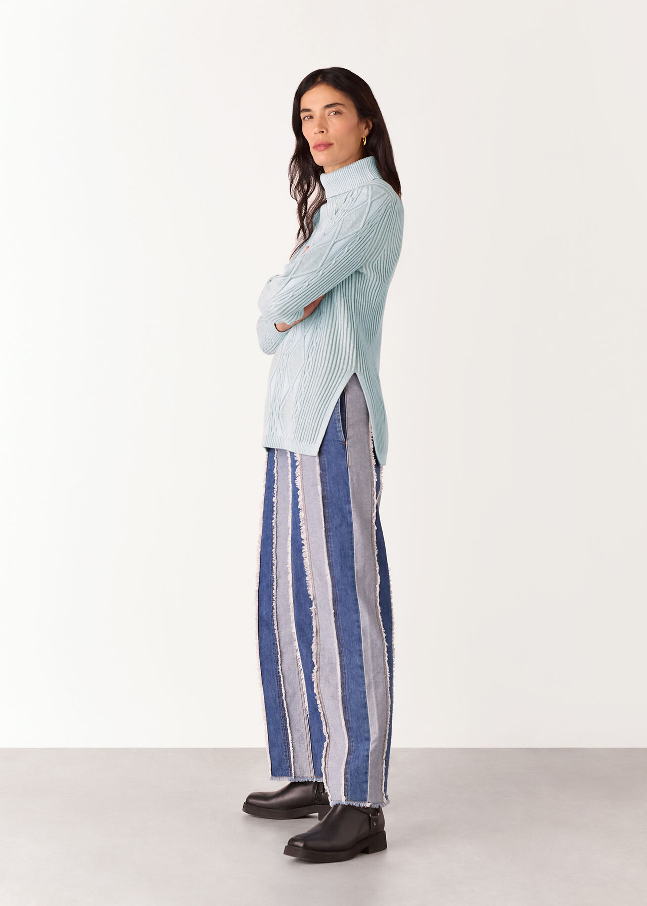Aoife Fine Cable Roll Neck