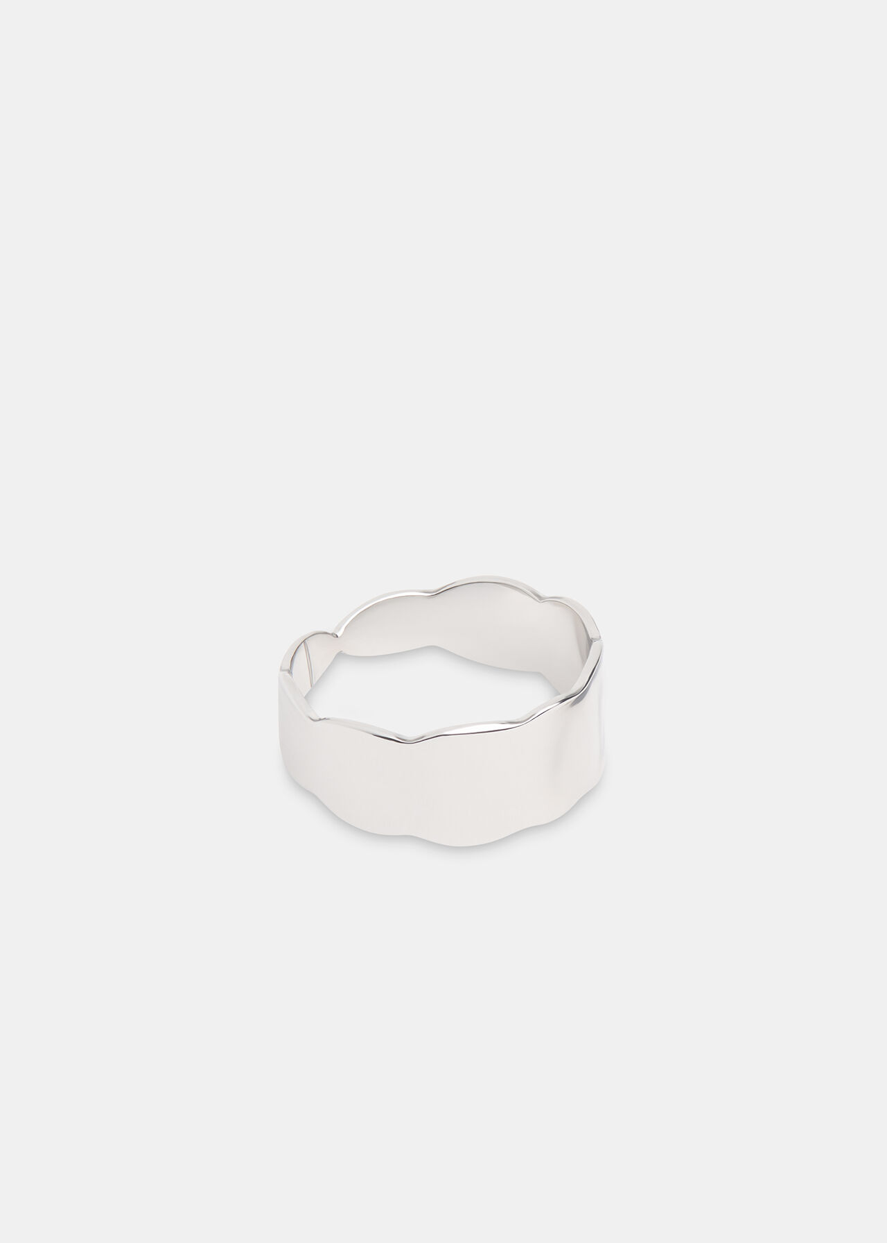 Scalloped Edge Ring