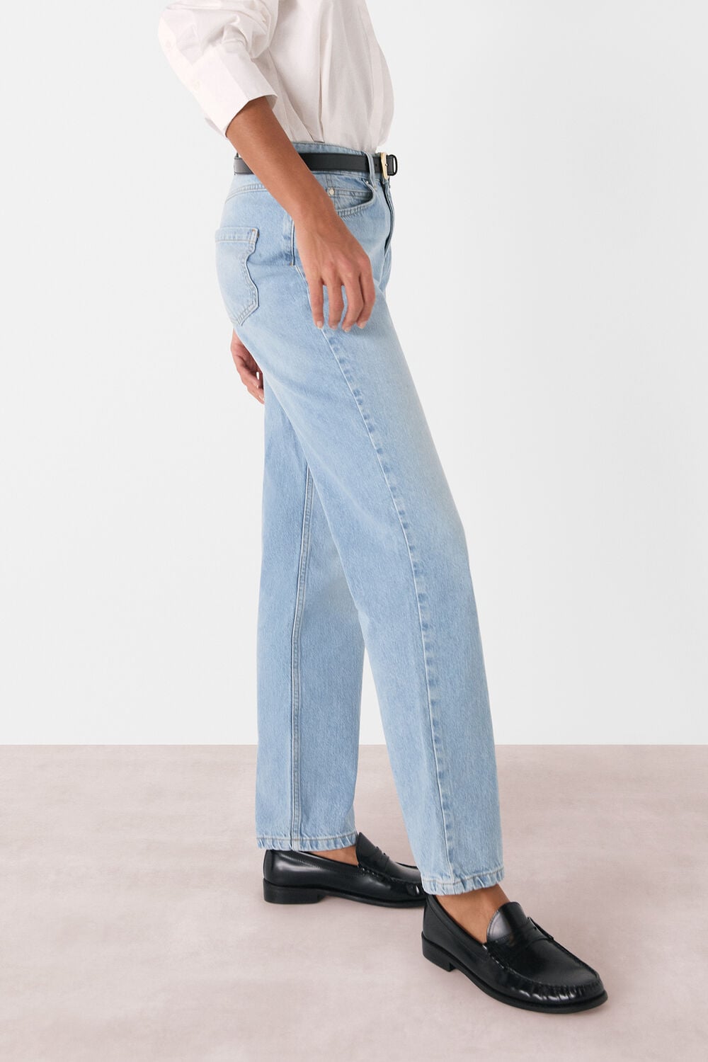 Light Wash Classic Straight Leg Jean
