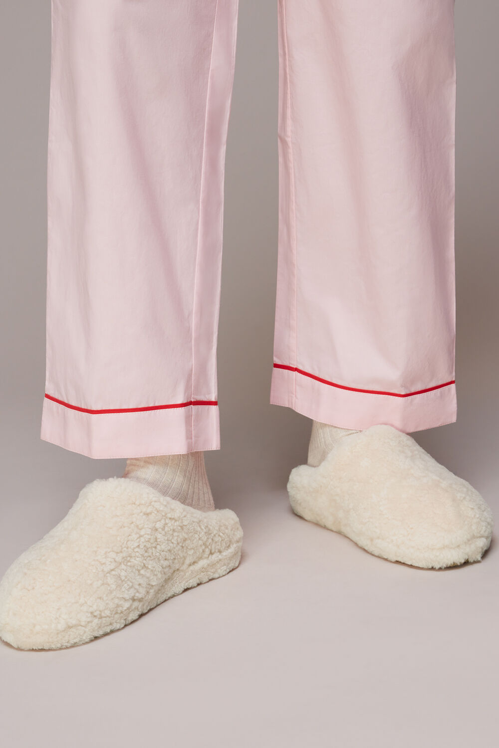 Anya Slipper