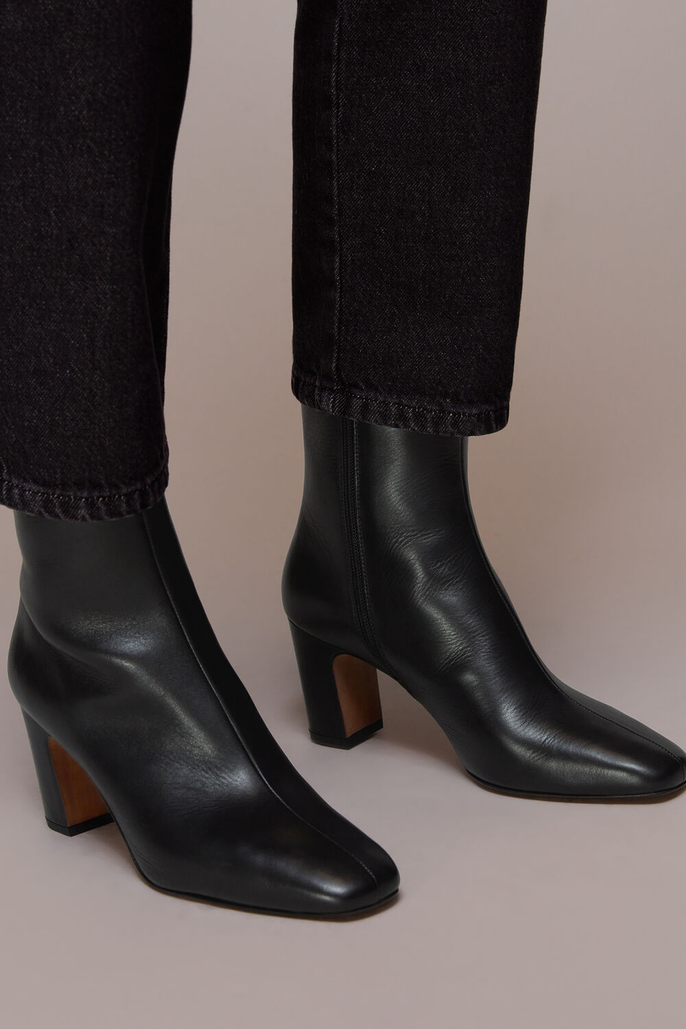 Holan Heeled Boot