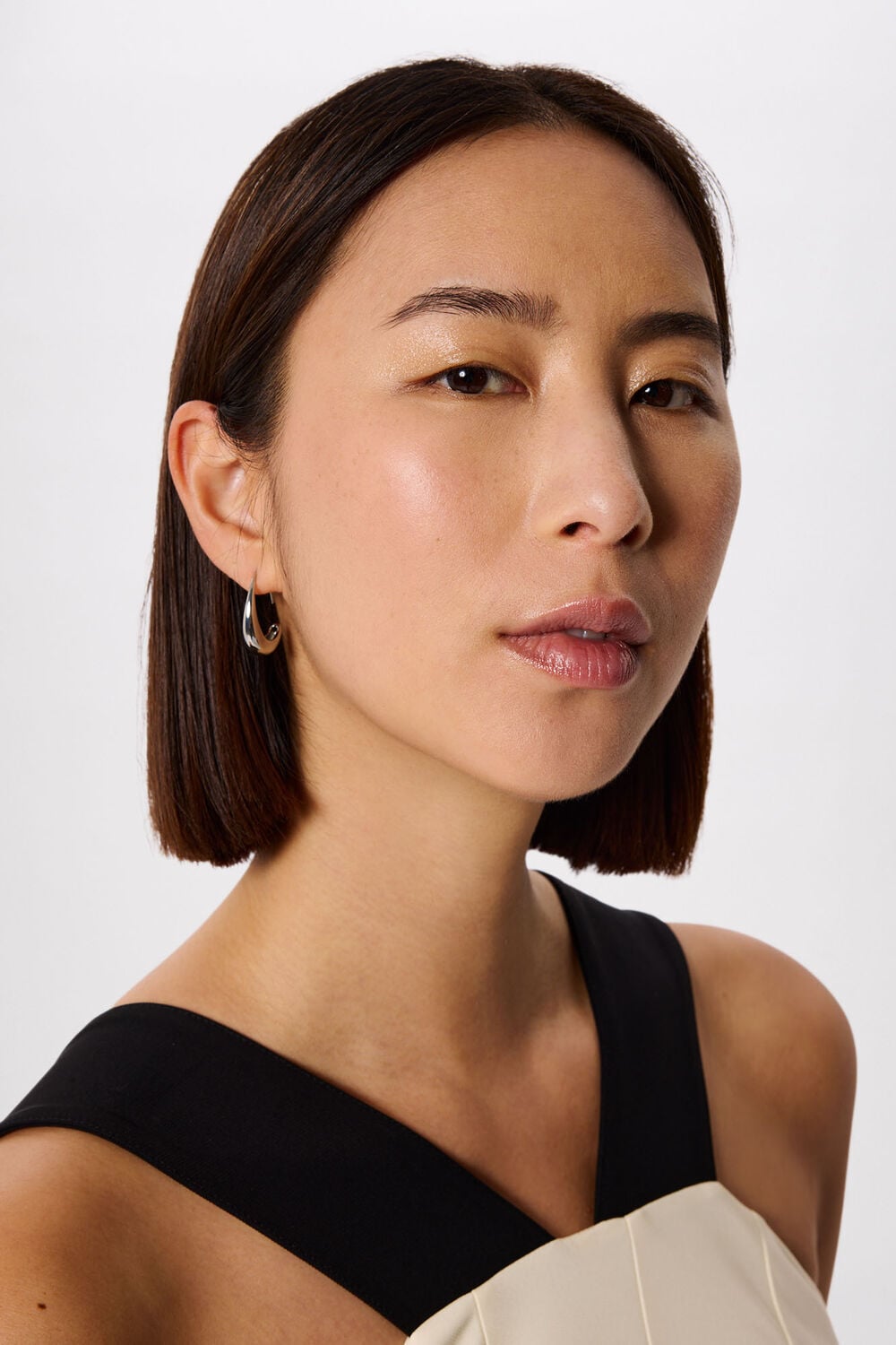 Silver Mini Wire Hoop Earring