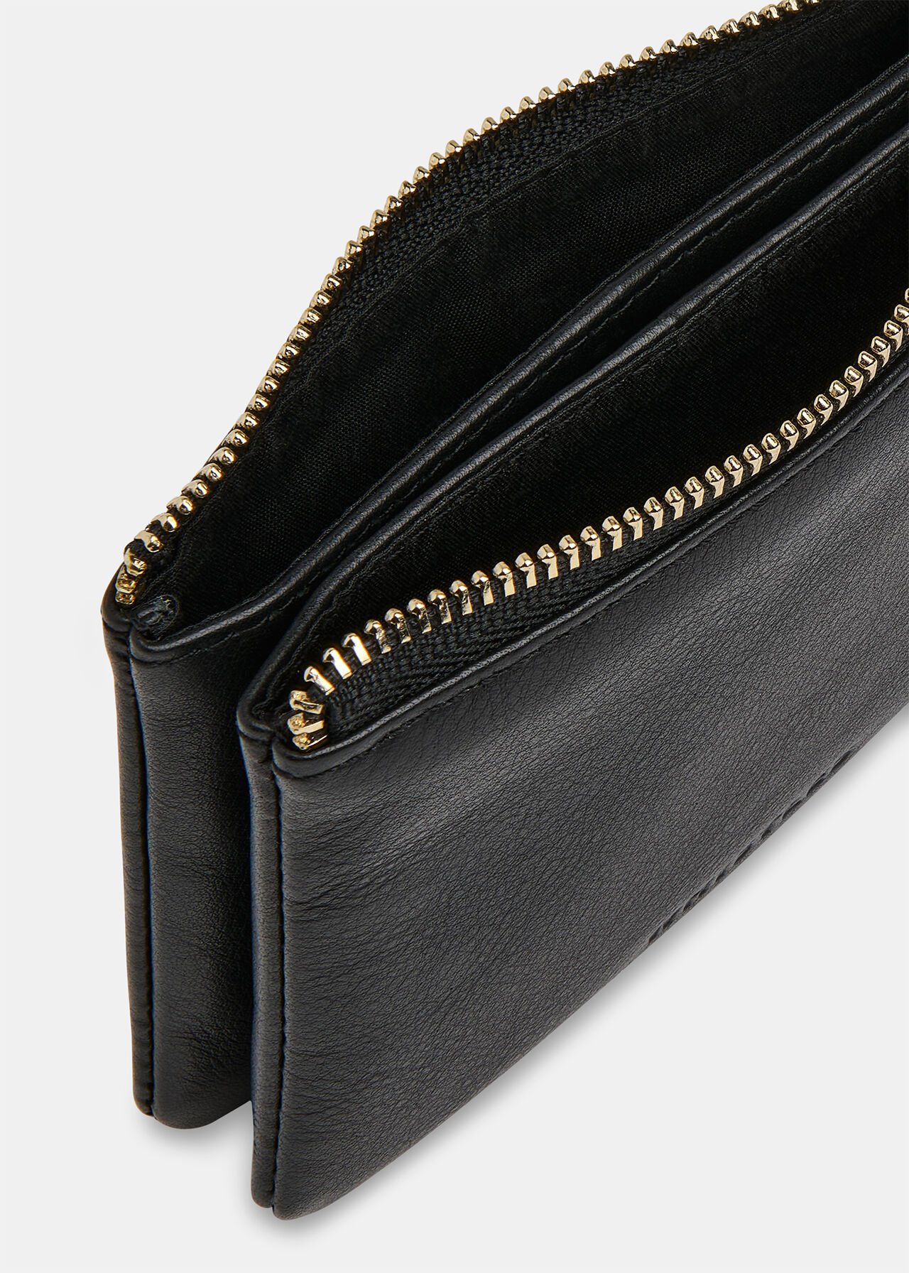 Knotted Zip Pull Purse