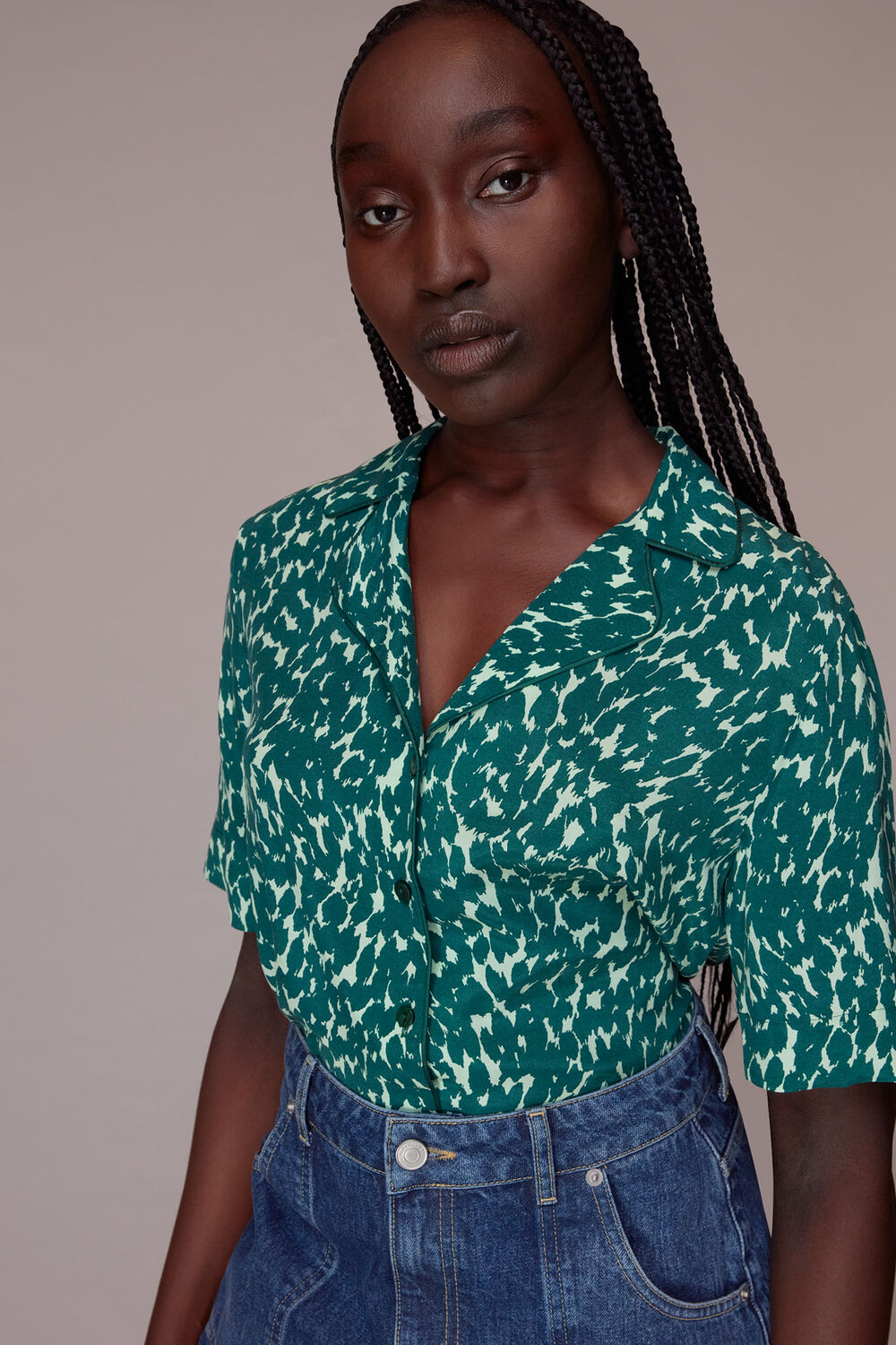 Green Sahara Cat Alena Pajama Shirt&nbsp;